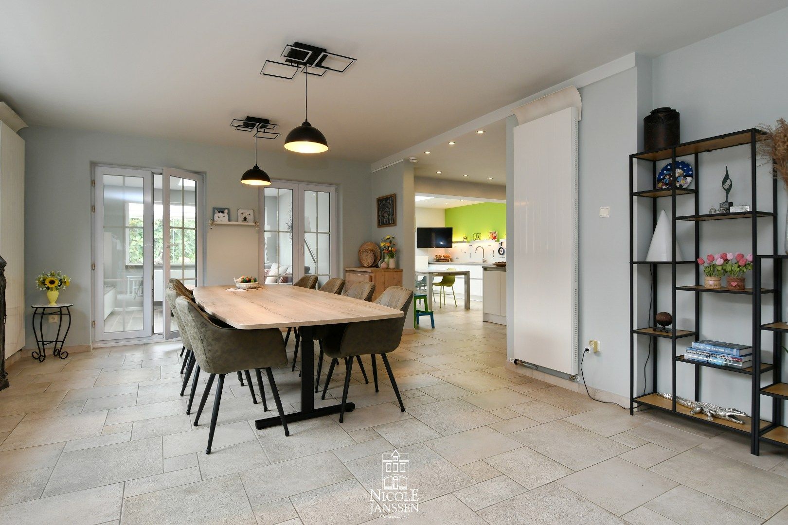 Zeer ruime gezinswoning foto 4