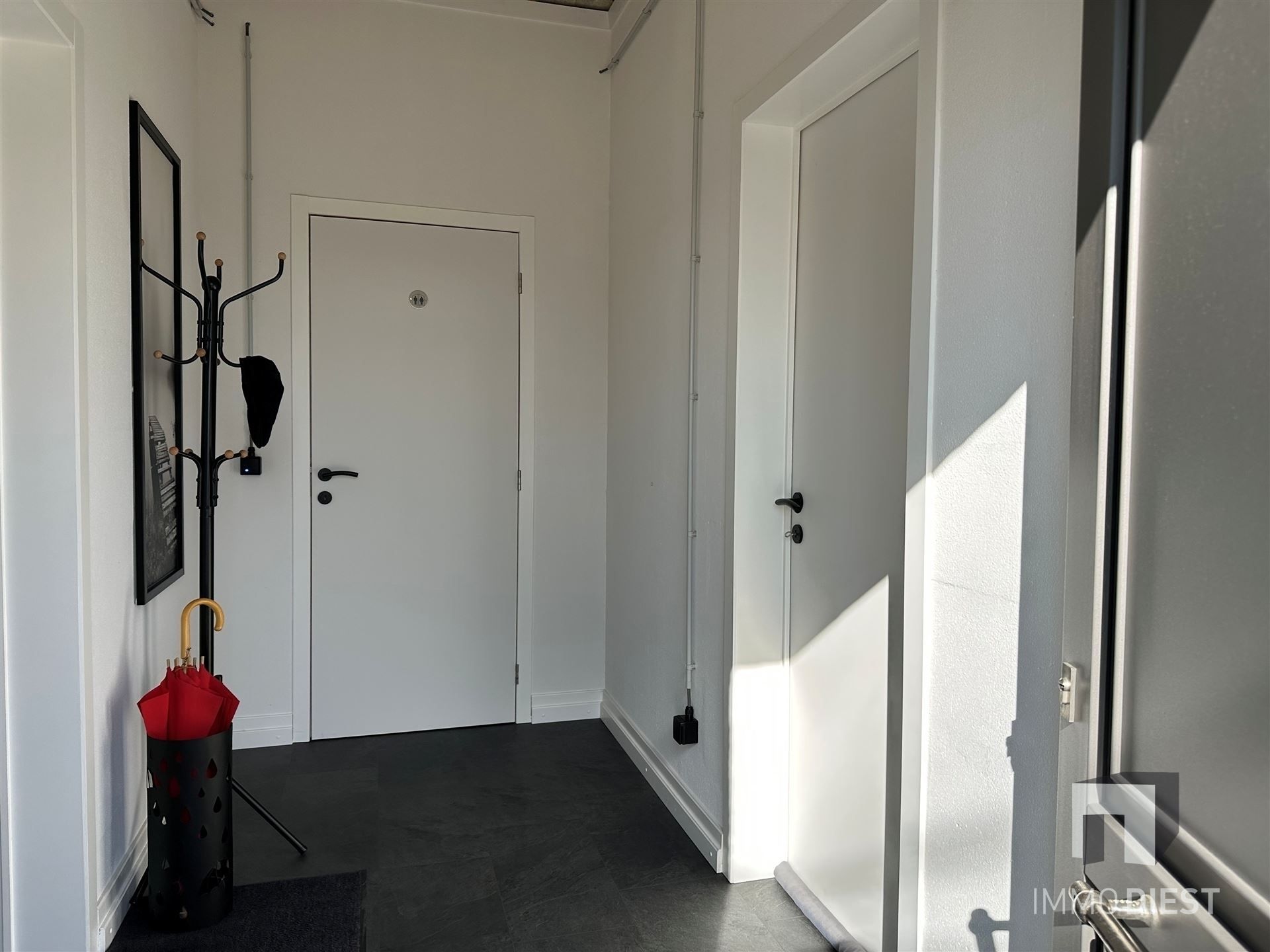 Unieke woning met praktijk en bouwgrond op zichtlocatie foto 14