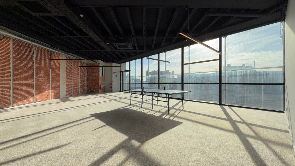 Instapklaar kantoor te huur in Hardy Building te Antwerpen foto 5