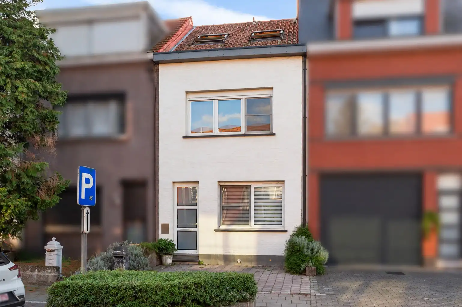 Verrassend ruim en energiezuinig wonen met een zonnige tuin in Schoten! foto 4