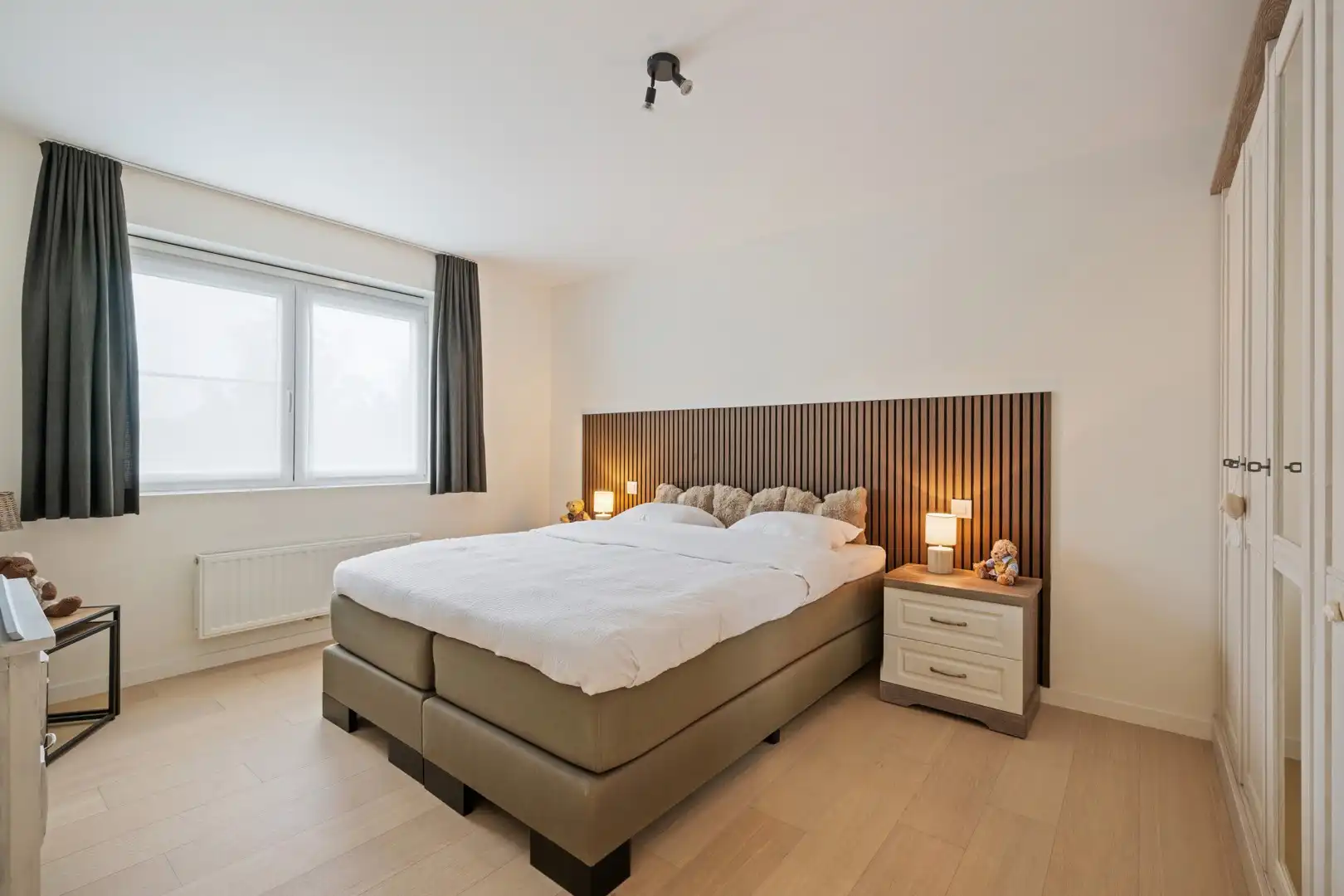 Recente, perfect afgewerkte villa met 4 slaapkamers te Roeselare foto 17