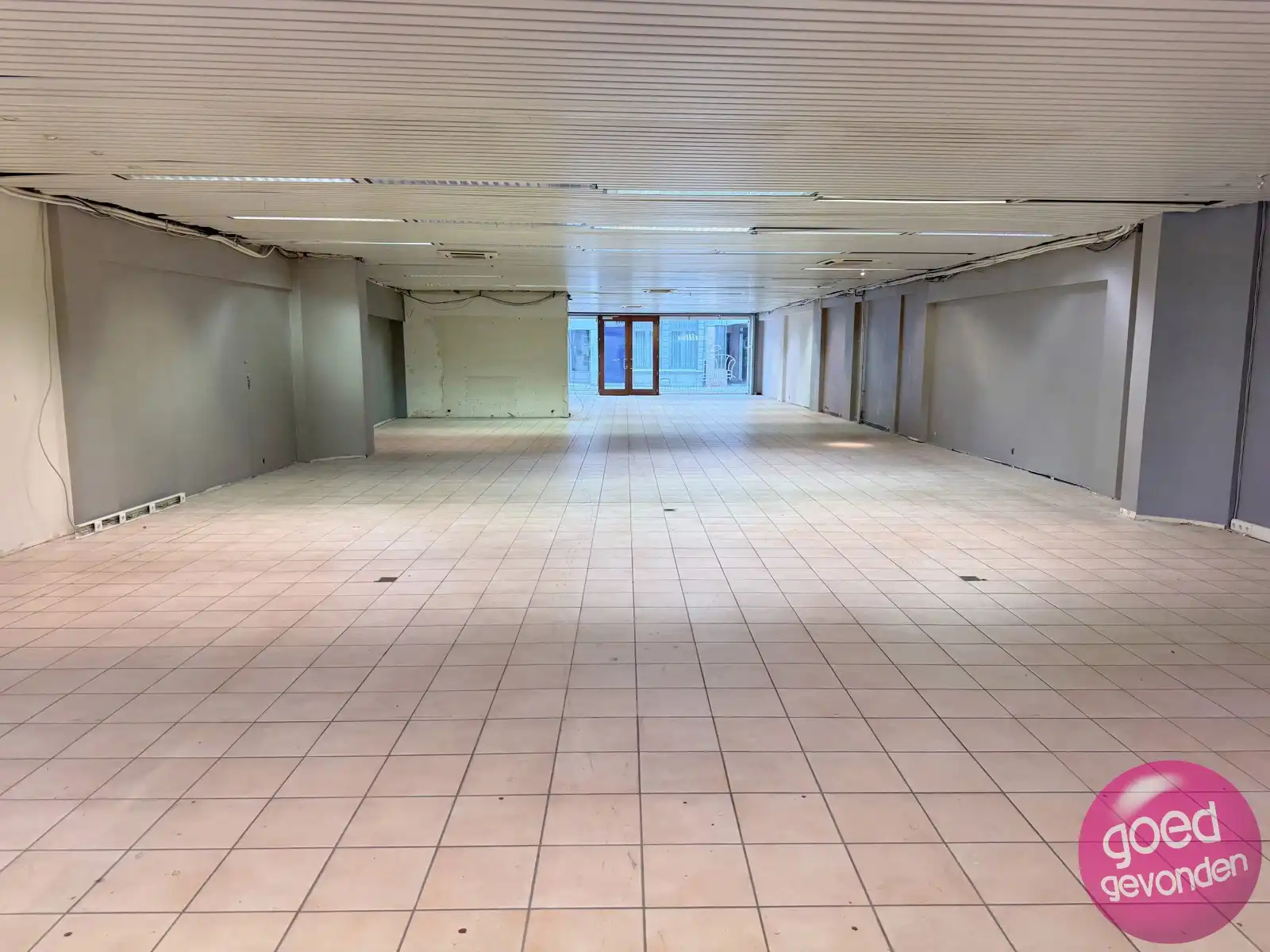 420 m² commerciële ruimte in het centrum van Tongeren foto 3