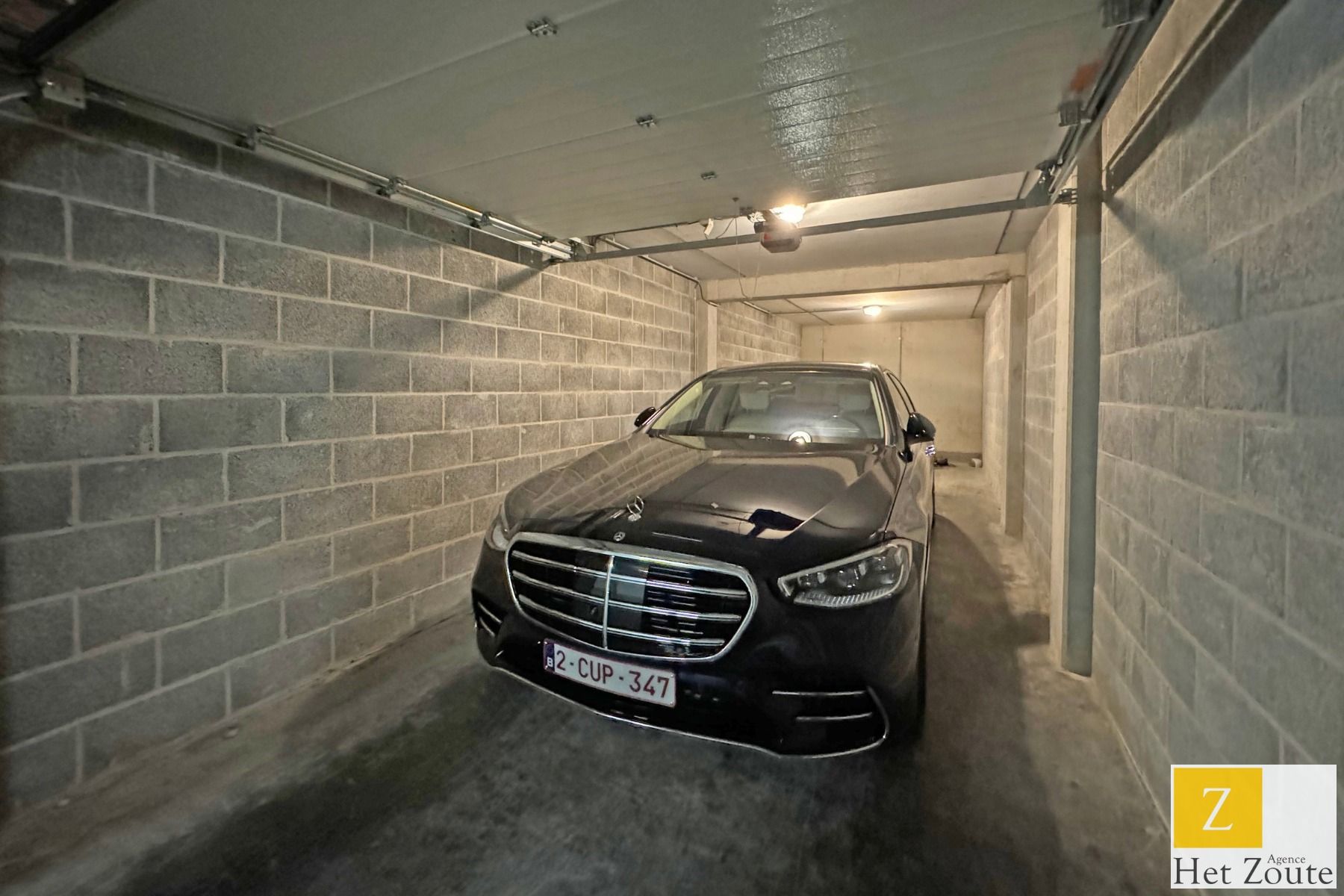 Ruime tandem garagebox op de Elizabetlaan foto 3