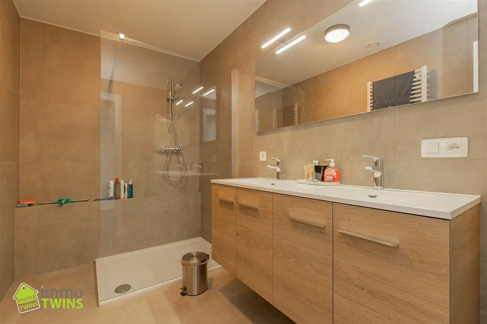 Modern appartement met terras en staanplaats te Grembergen bij Dendermonde  foto 9