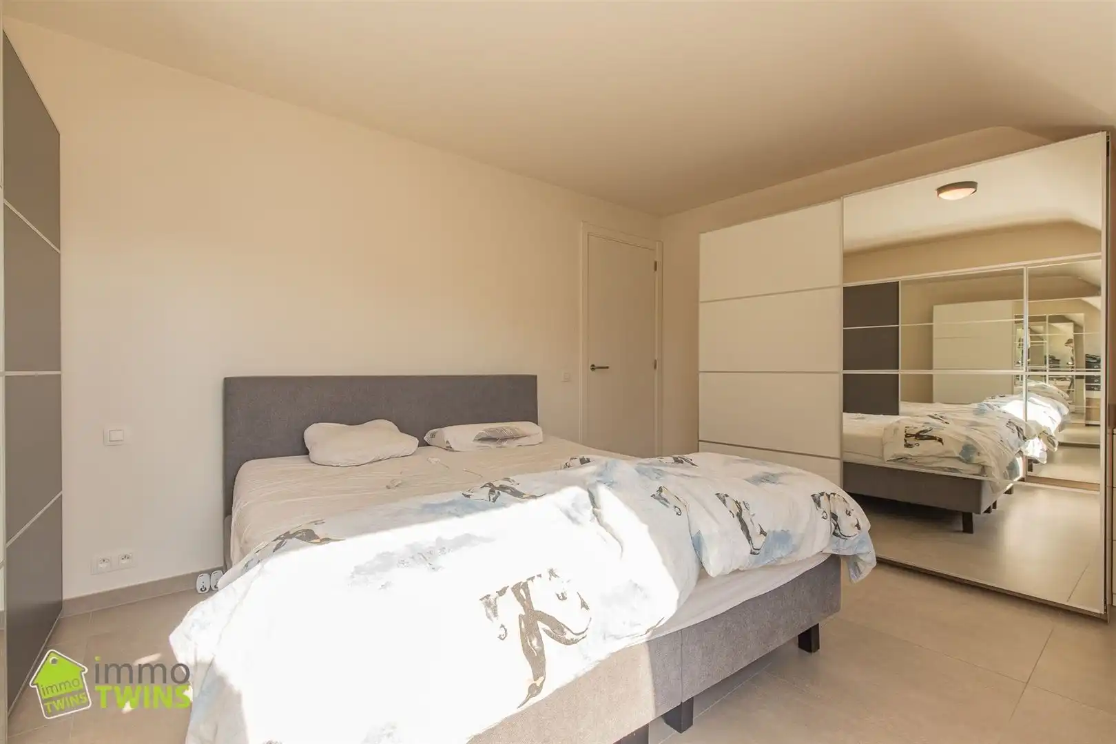 Modern appartement met terras en staanplaats te Grembergen bij Dendermonde  foto 9