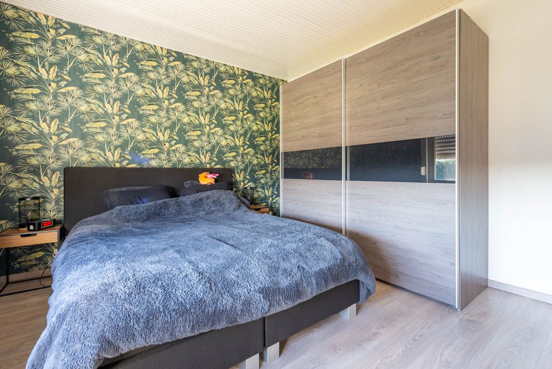 Woning met 3 slaapkamers op mooie locatie, 6are 23ca, dicht aan natuur, centrum en station foto 8