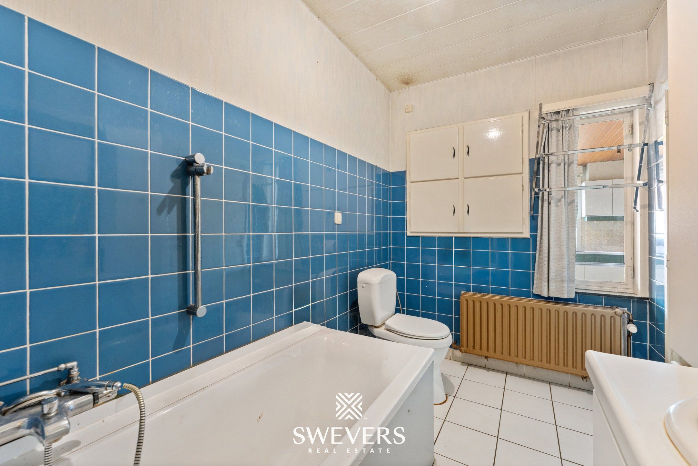 Te renoveren woning met 3 slaapkamers en hangar  foto 22