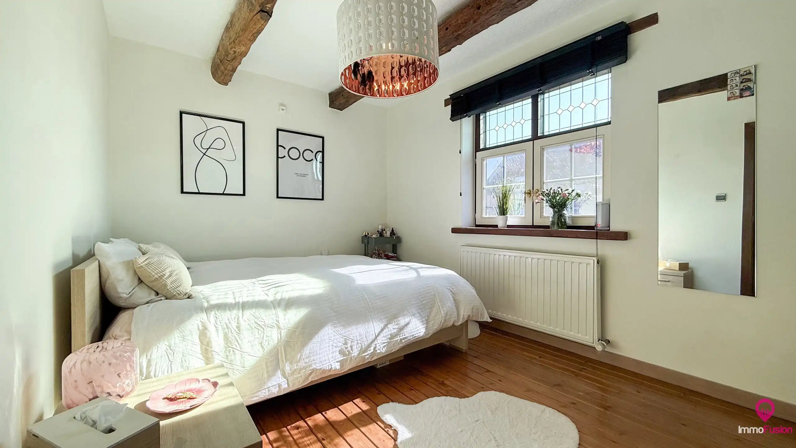 Instapklare gezinswoning met 5slpks, dubbele garage en tuin! foto 18