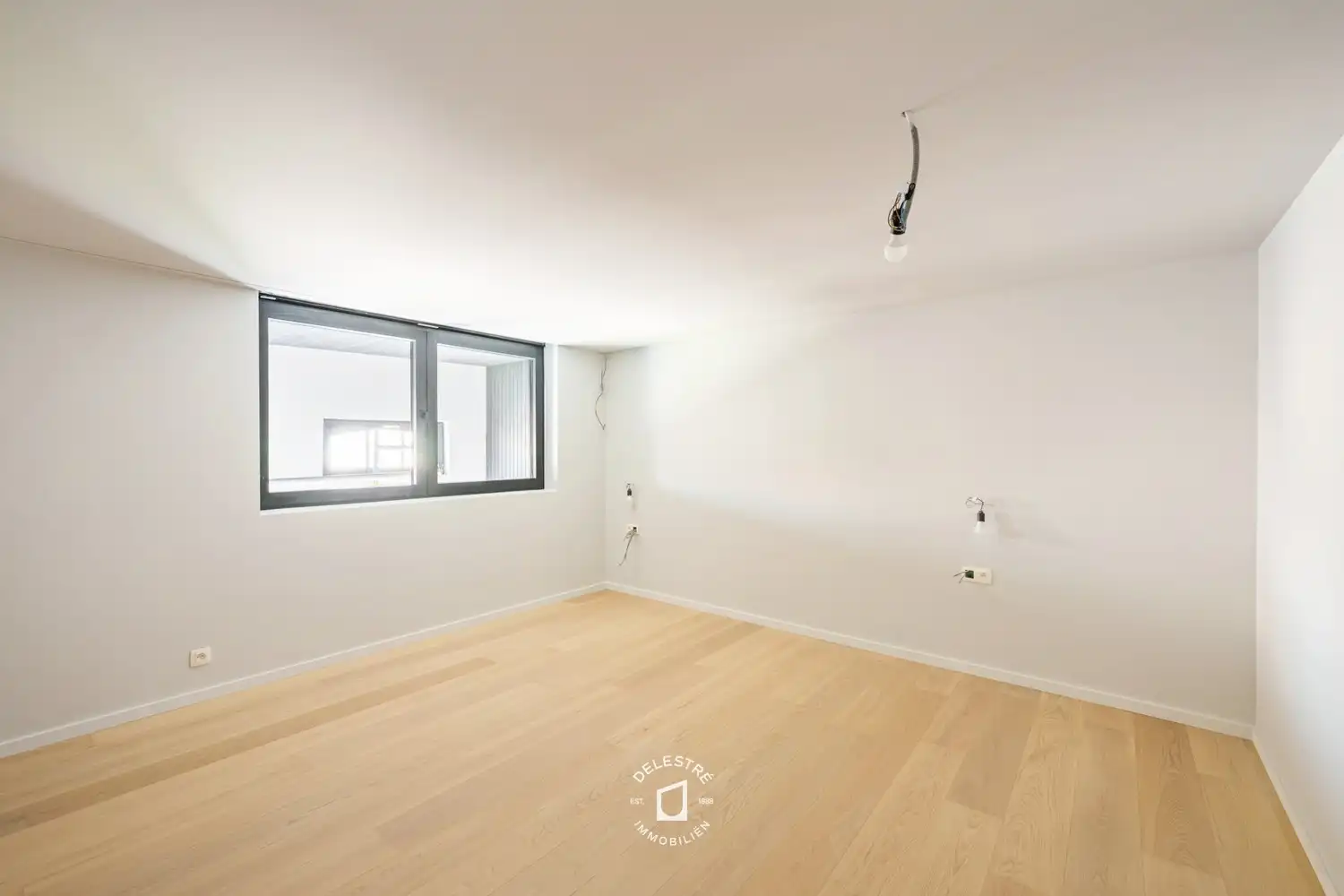 Exclusieve quasi-nieuwbouw 130 m² met privatieve lift en panoramisch uitzicht op de Grote Markt foto 12