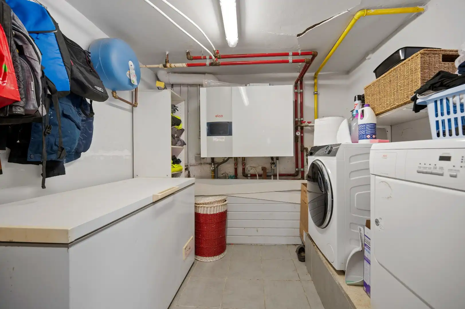 Instapklare gezinswoning met 4 slpks en ruime zuidwestgerichte tuin foto 14