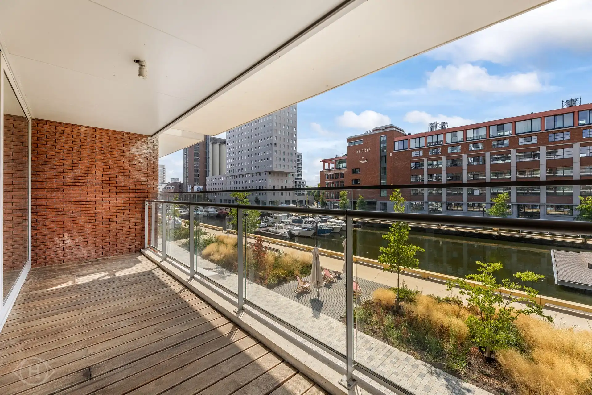 Lichtrijk 1-slaapkamerappartement aan de Vaartkom foto 4