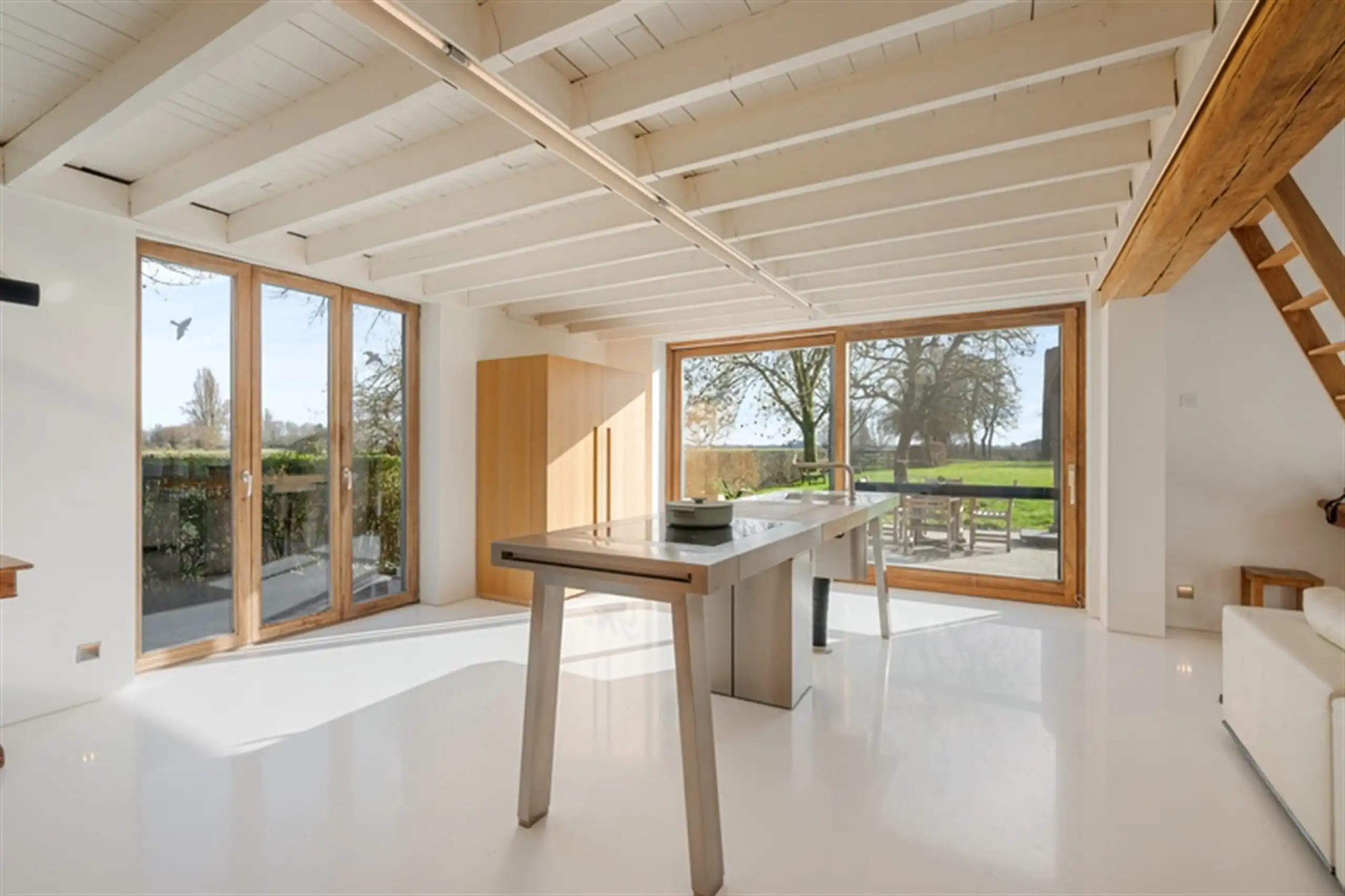 Opmerkelijk, gerestaureerde u- vormige hoeve  op 8.067 m² foto 16