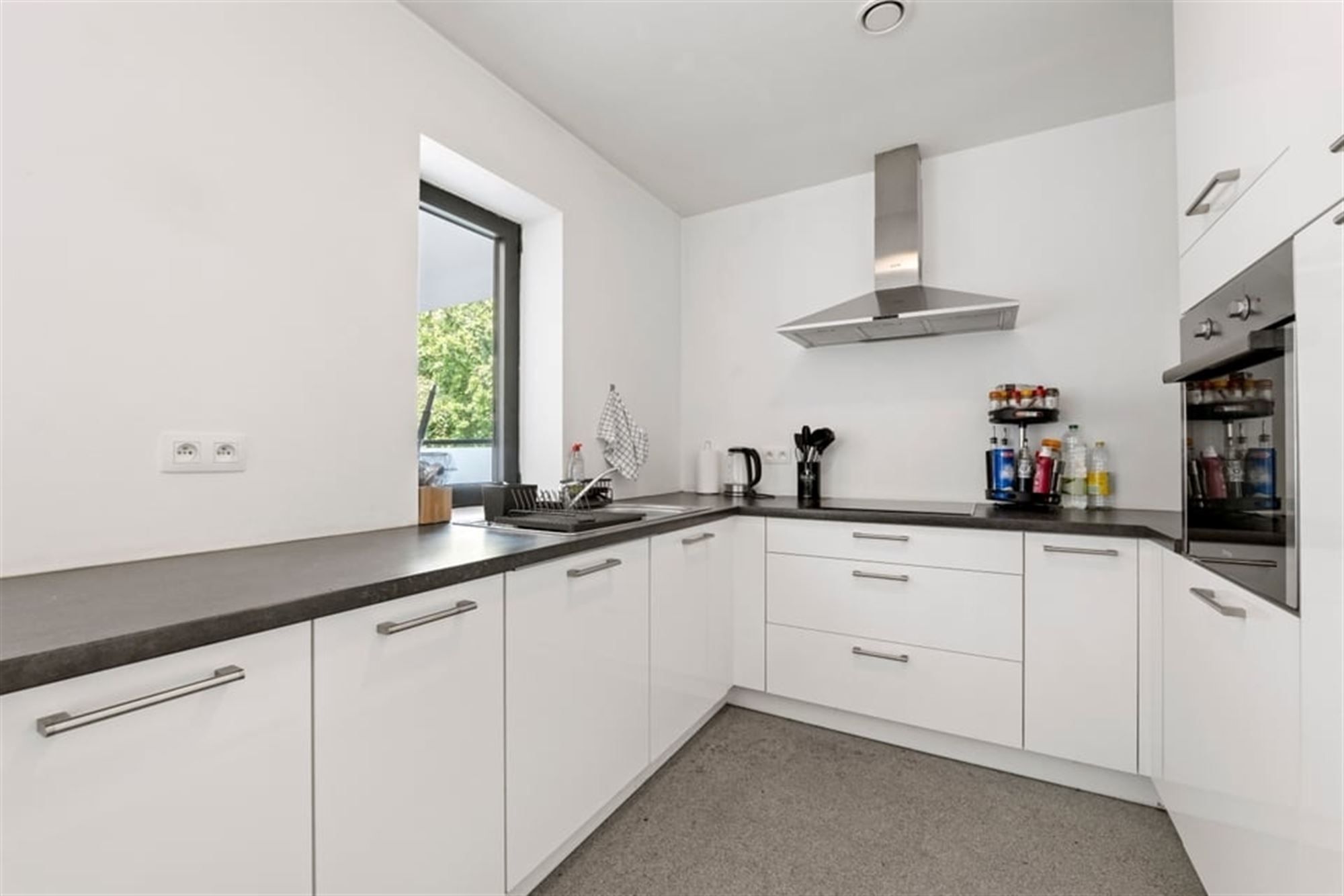 OPEN BEBOUWING MET KANTOOR EN ADEMBENEMEND ZICHT IN HASSELT  foto 31
