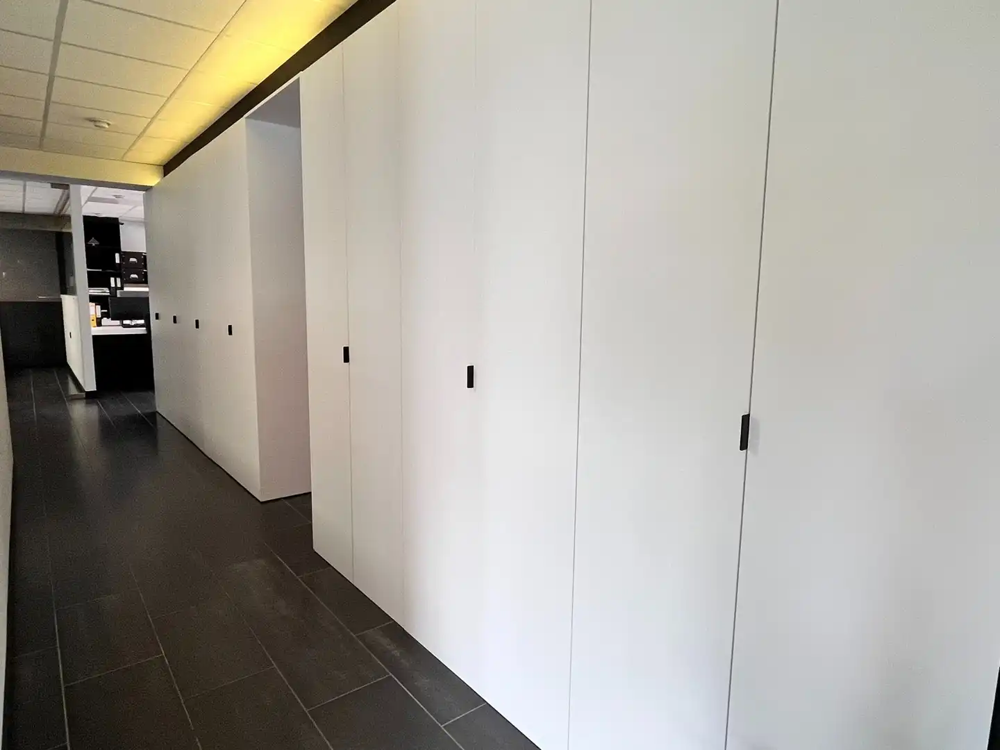 Gelijkvloers handelspand van 174 m² foto 13