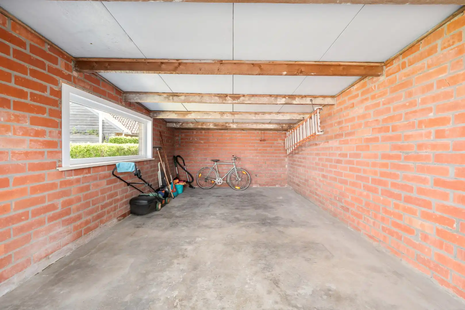 Gelijkvloerse woning met tuin in Sint-Joris foto 22