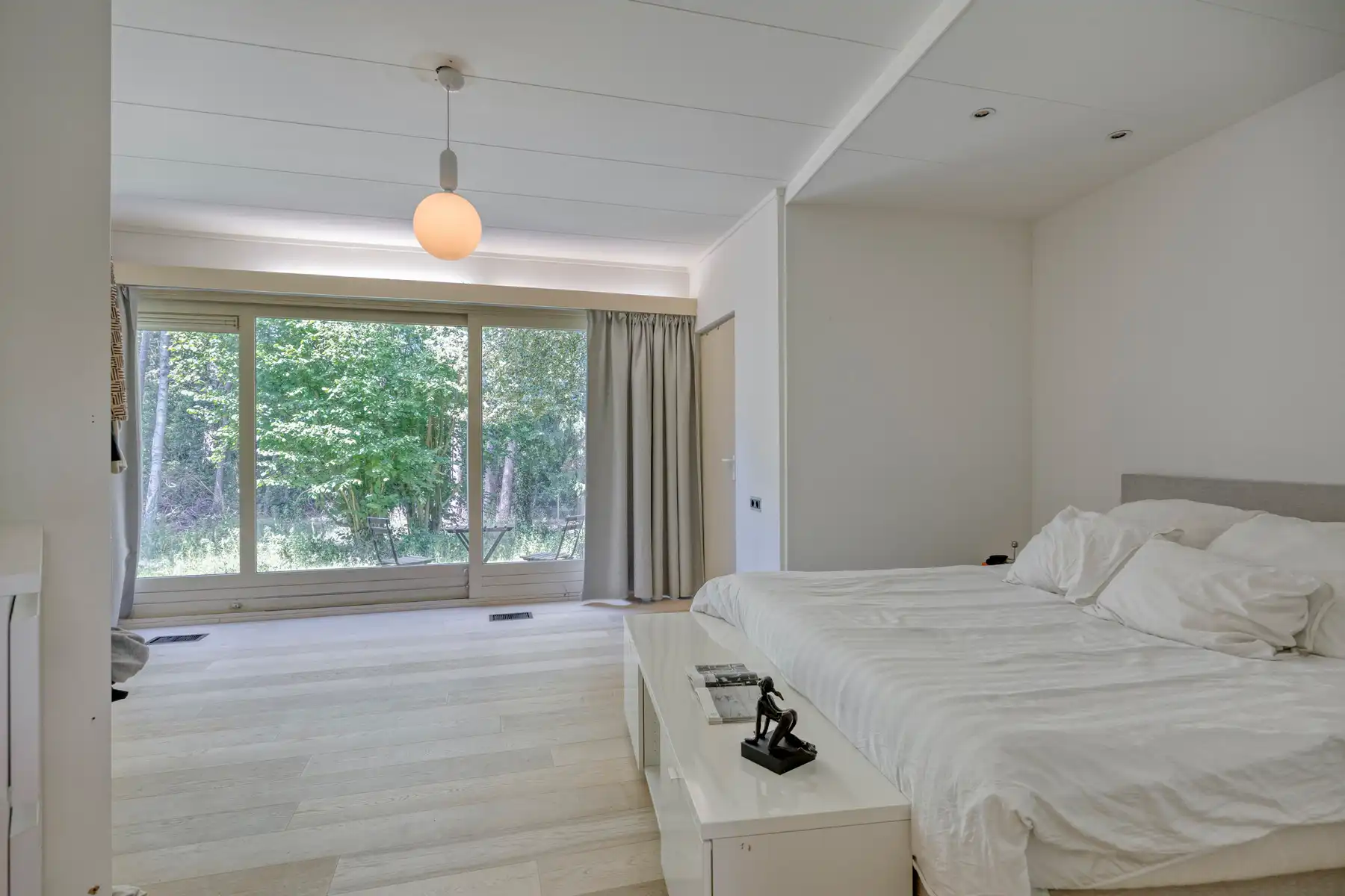 Ruime architectenvilla op toplocatie in Kapellen. foto 14