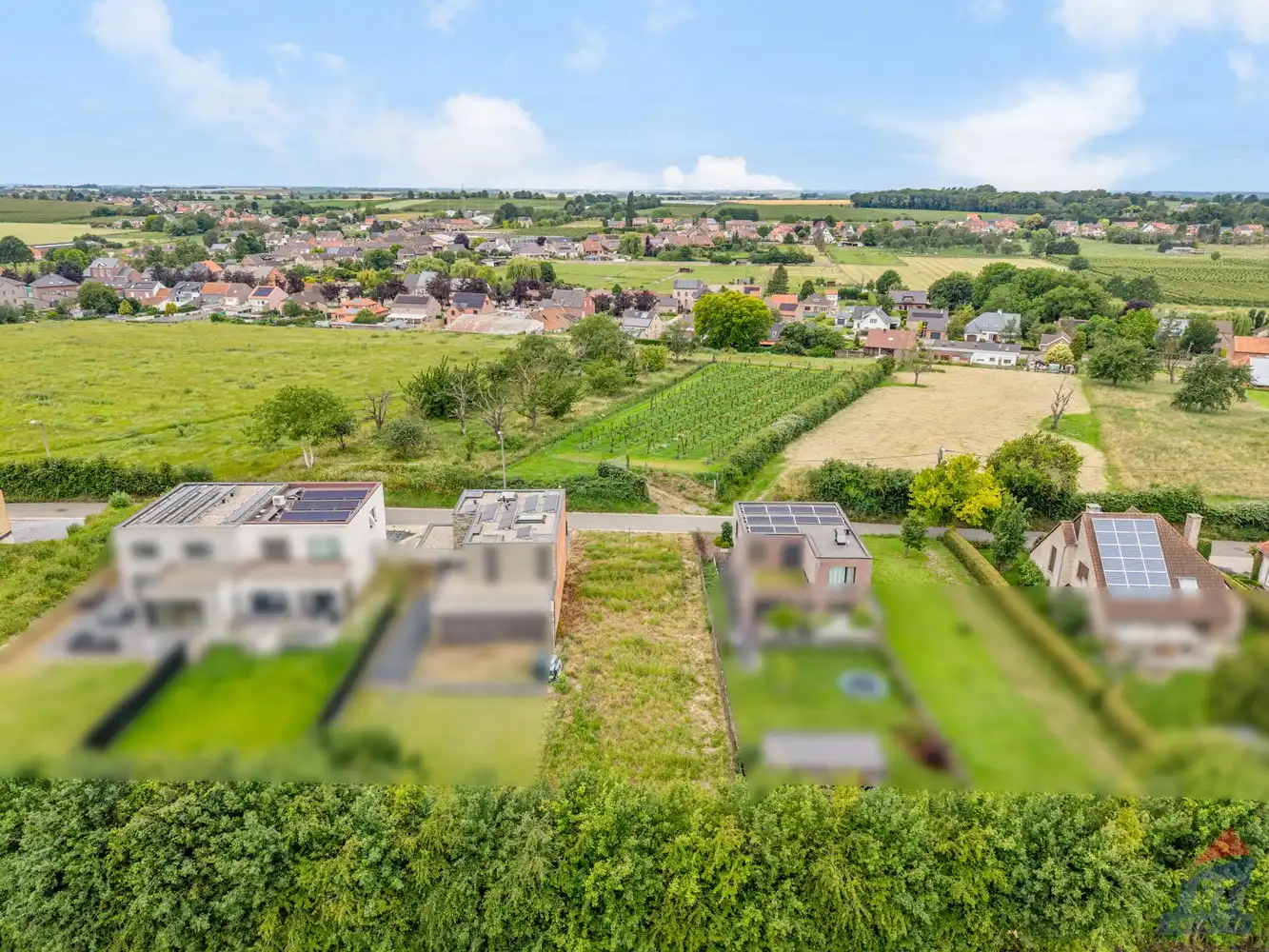 Knappe bouwgrond voor een halfopen bebouwing op een rustige locatie foto 2