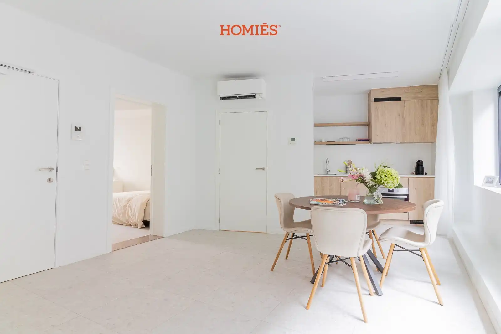 Instapklaar appartement vlakbij Ladeuzeplein Leuven foto 2