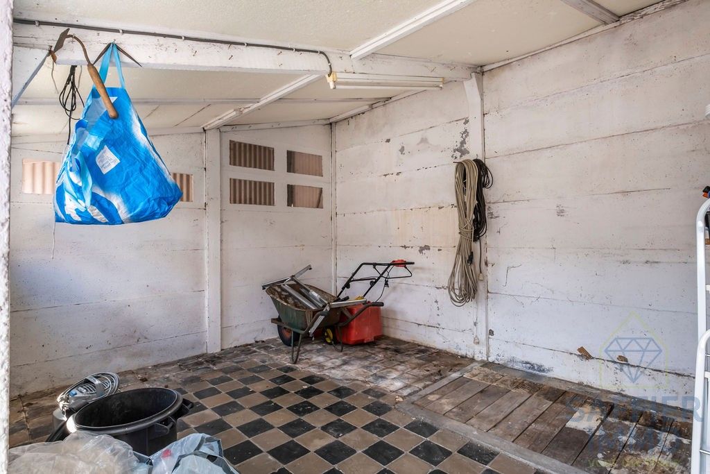 Ruime woning met tuin en uitweg in het hart van Ingelmunster foto 21