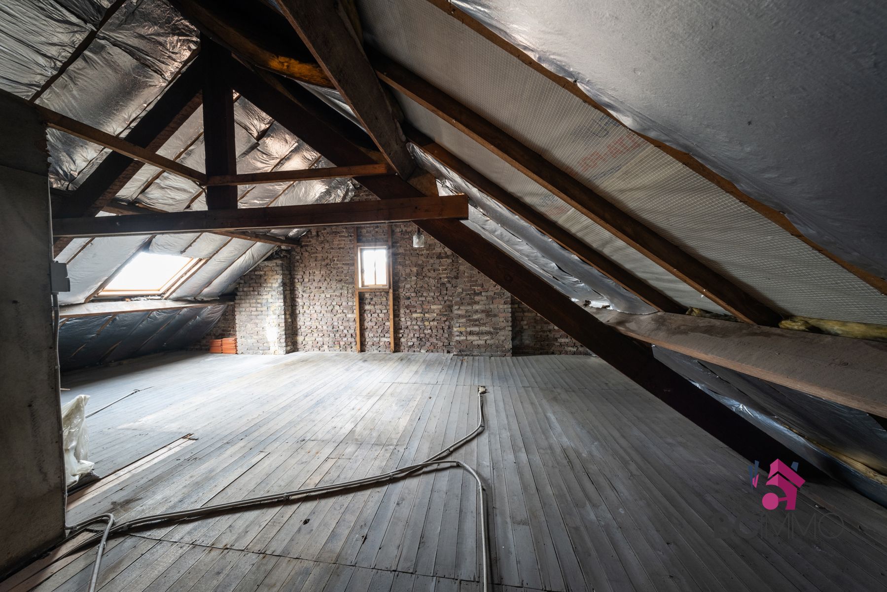 Ruime woning met tuin – ideaal gelegen nabij scholen. foto 15