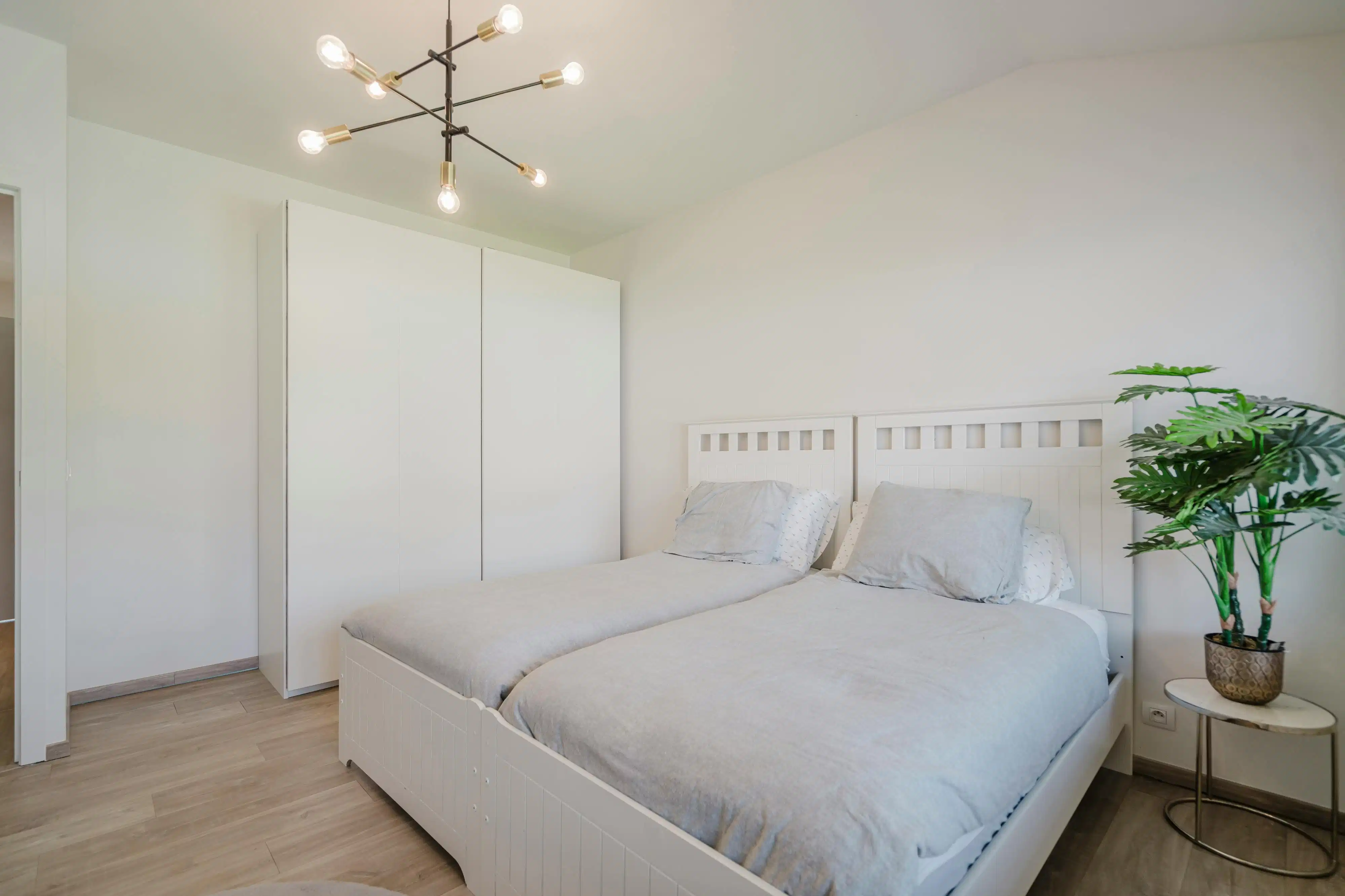 Architecturale woning met uniek loftgevoel in Kortrijk foto 15