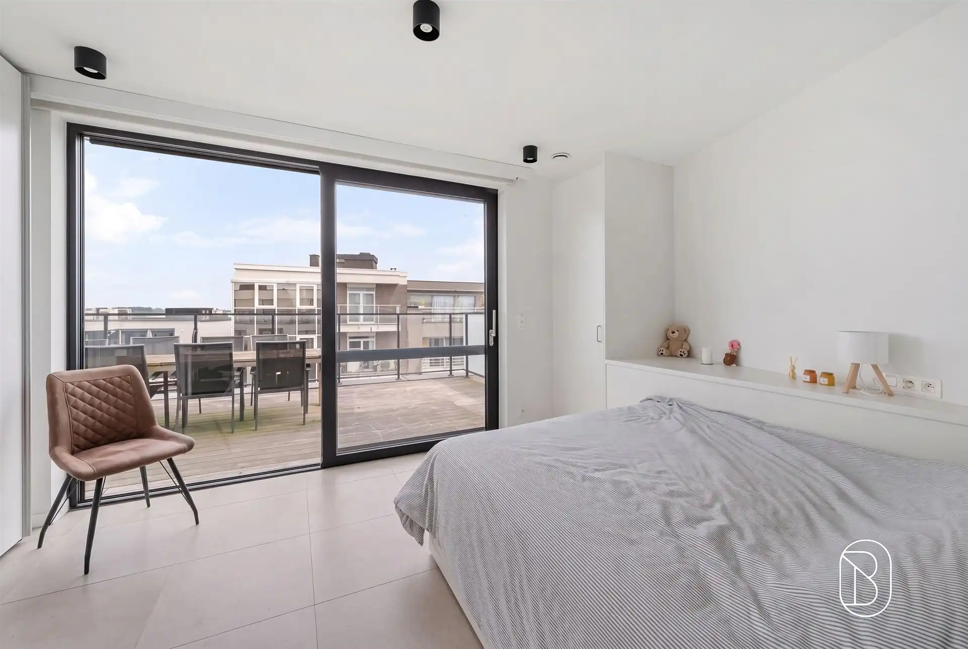Mooie penthouse met grote terrassen foto 14