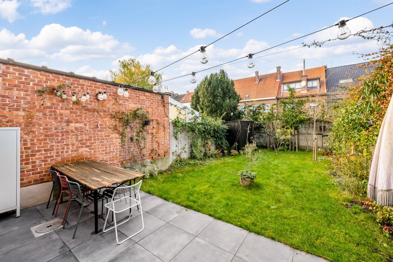 Instapklare charmante woning met 4 slaapkamers en tuin in Gent foto 25