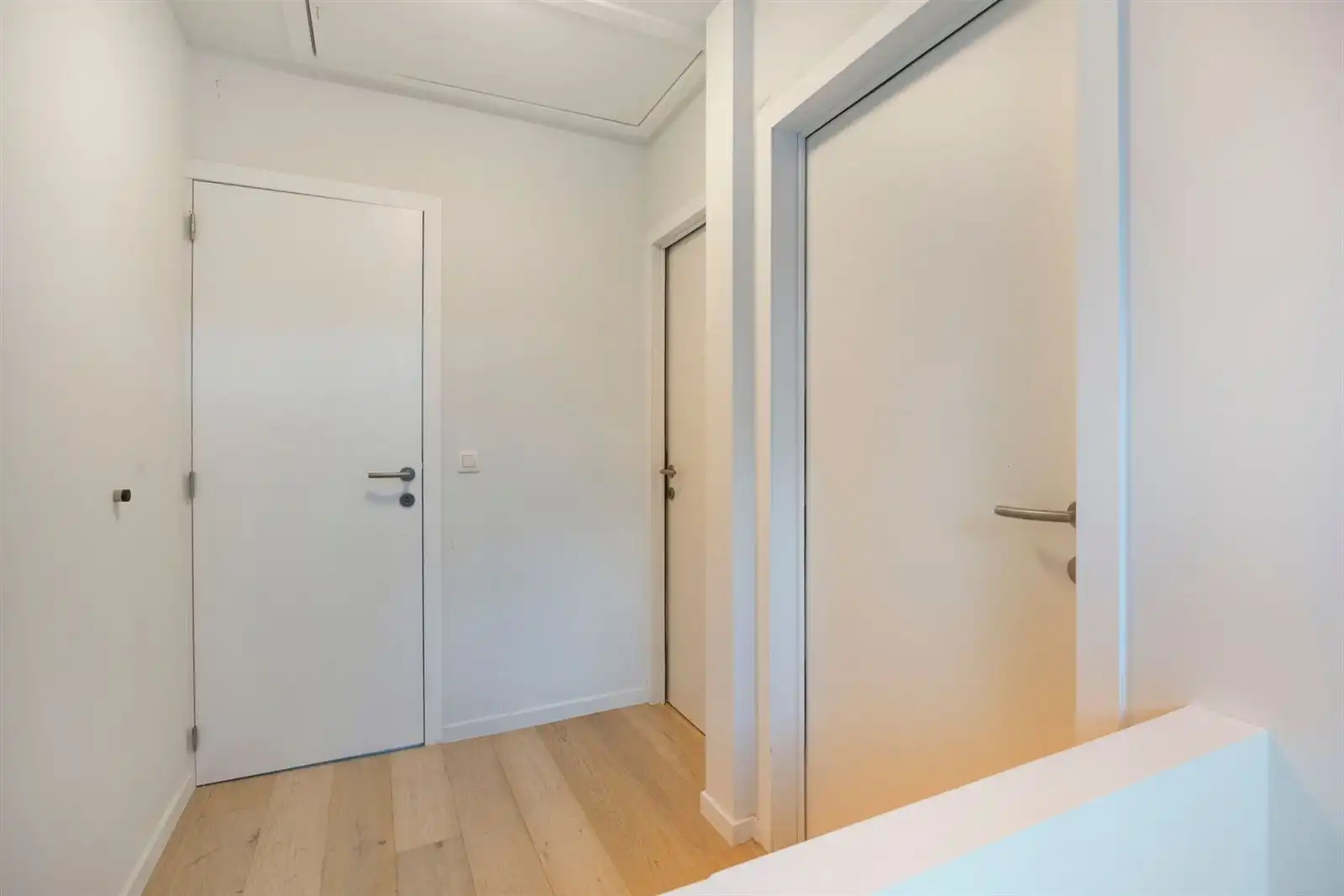 Gerenoveerde woning met 4 slaapkamers en tuin foto 18
