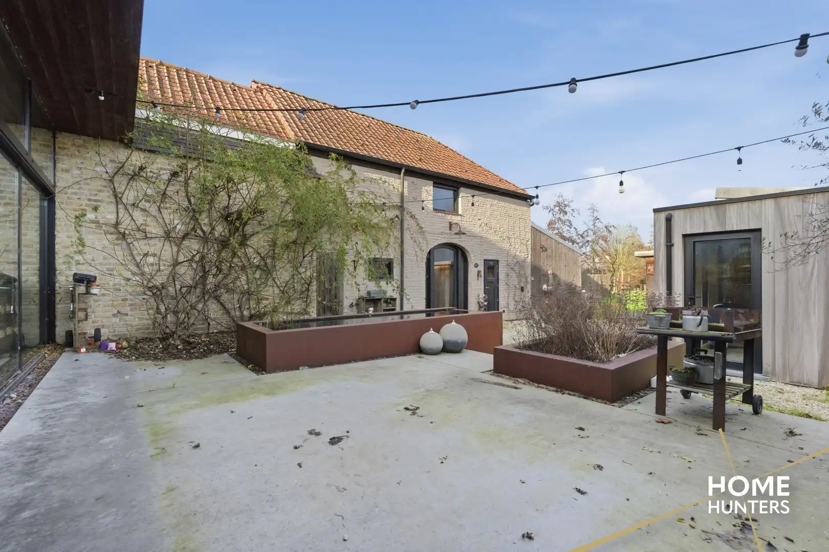 Unieke woning op ruim perceel met 6 slaapkamers in hartje Zarren! foto 16