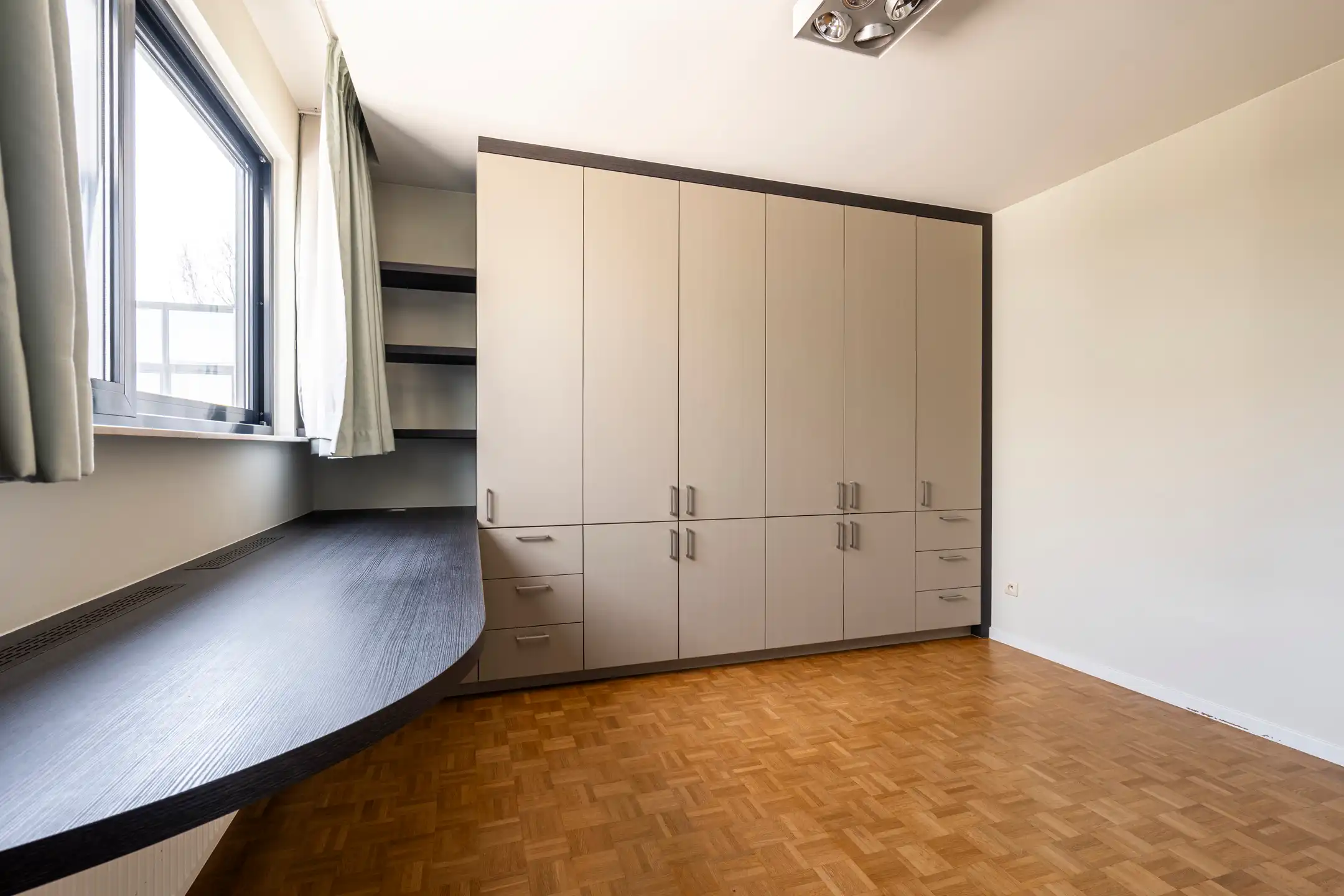 Luxueus 3 slpk appartement met onderliggende handelsruimte foto 19