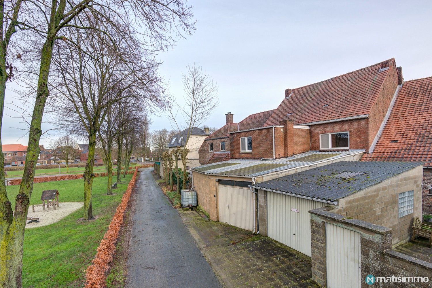 HANDELSPAND MET 4 SLAAPKAMERS EN RUIME GARAGE TE DILSEN-STOKKEM foto 32