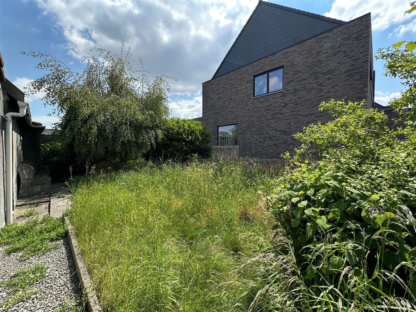 Charmante te renoveren woning te Erwetegem! foto 14