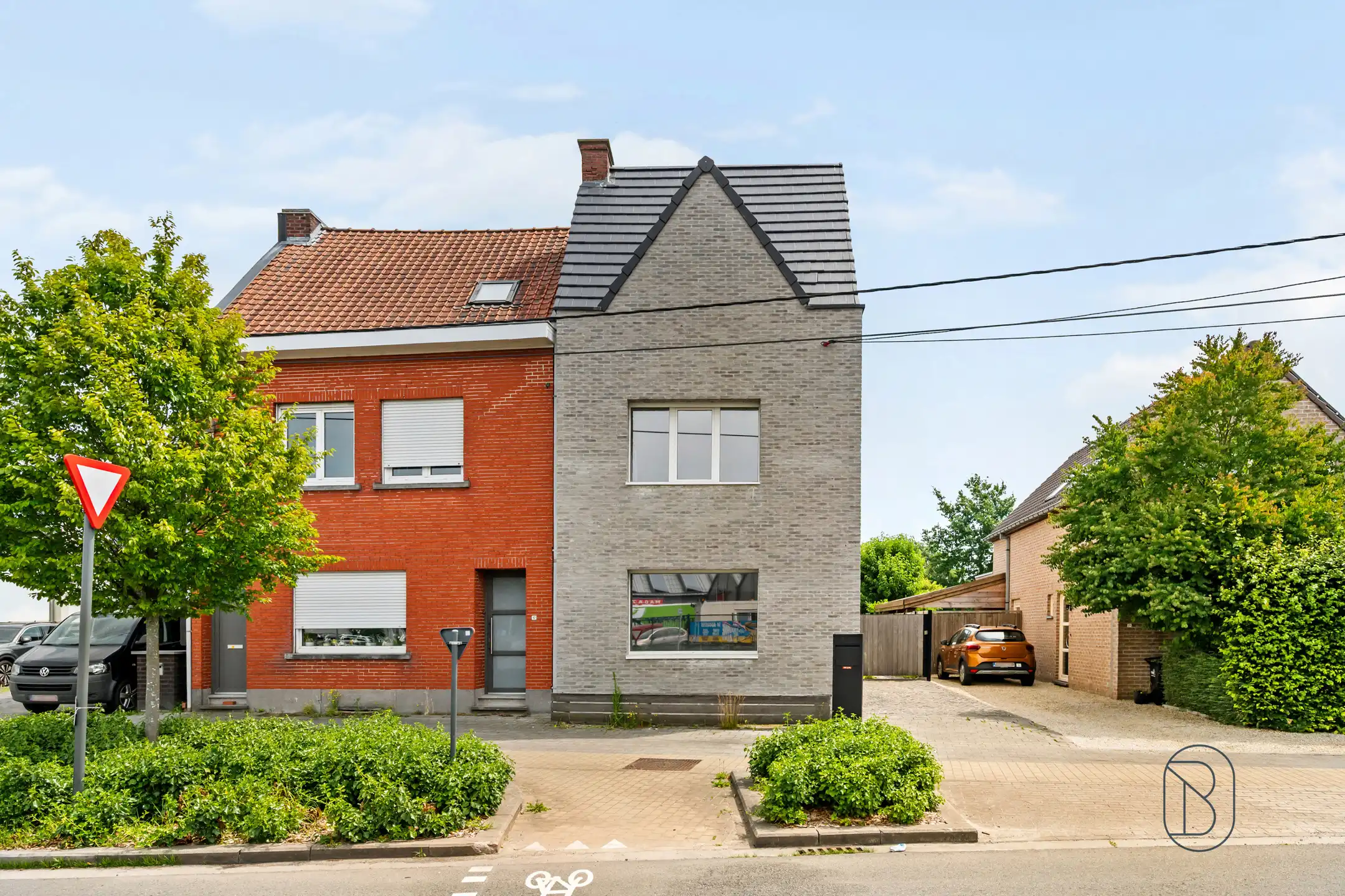  Knap gerenoveerde woning met 3 à 4 slk, en zwemvijver foto 26