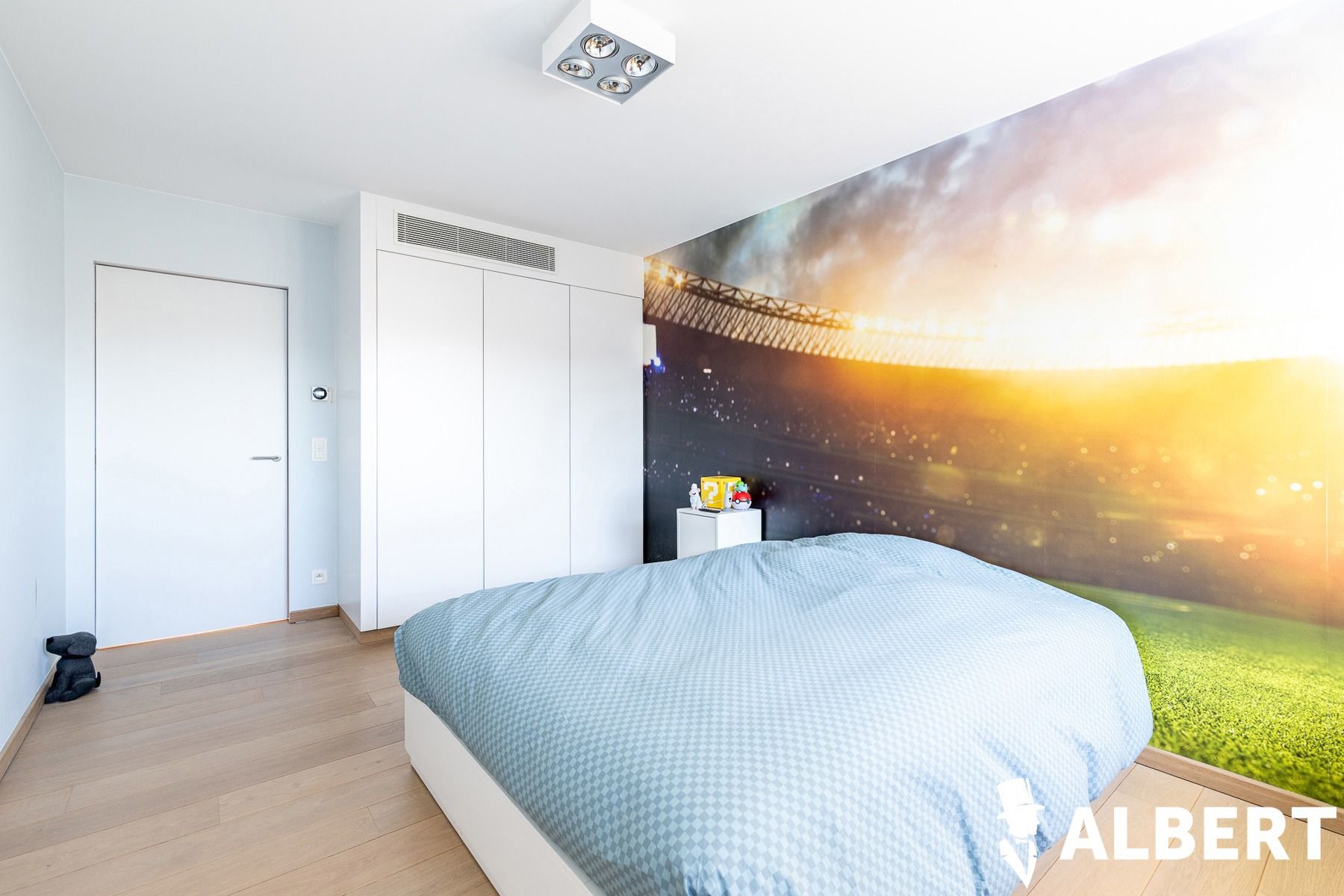 Unieke eigentijdse villa met zwembad foto 13