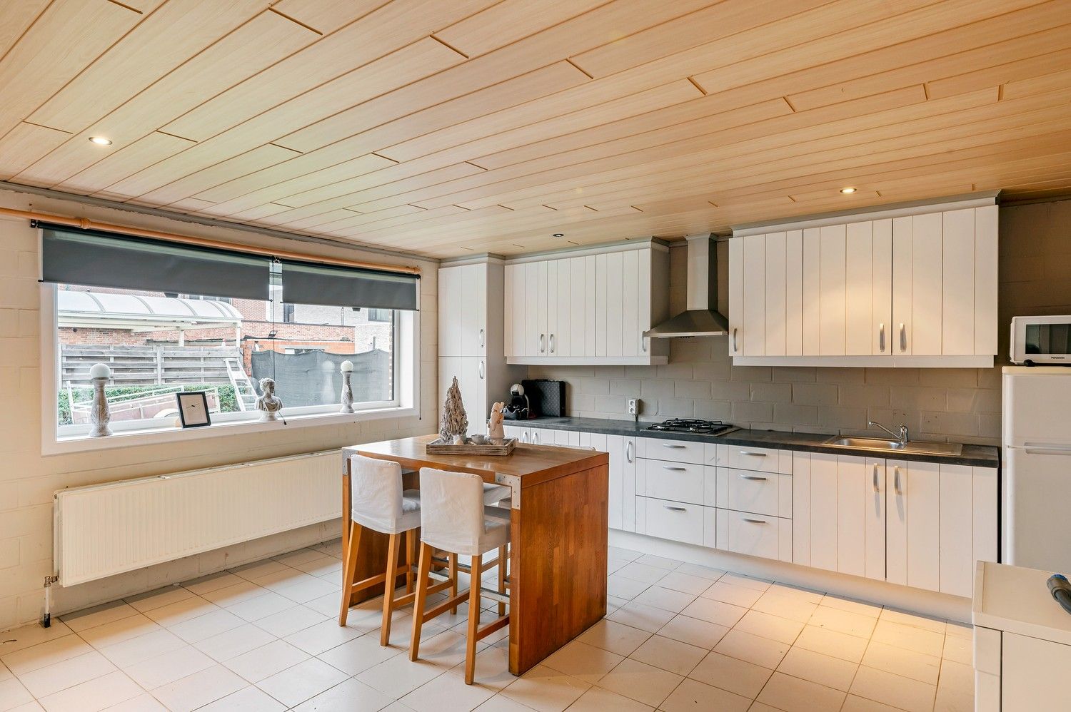 Ruime, instapklare pastorijwoning met bijgebouw op 1 180 m². foto 29