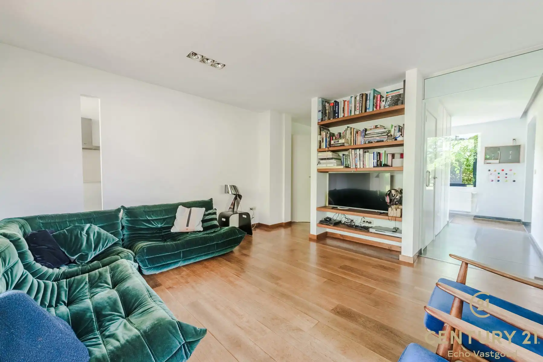 Centraal gelegen karaktervolle woning met 4slpk en tuin foto 7