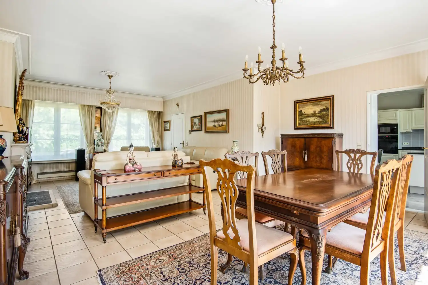 Charmante villa met 4 slaapkamers op toplocatie in Wommelgem! foto 11