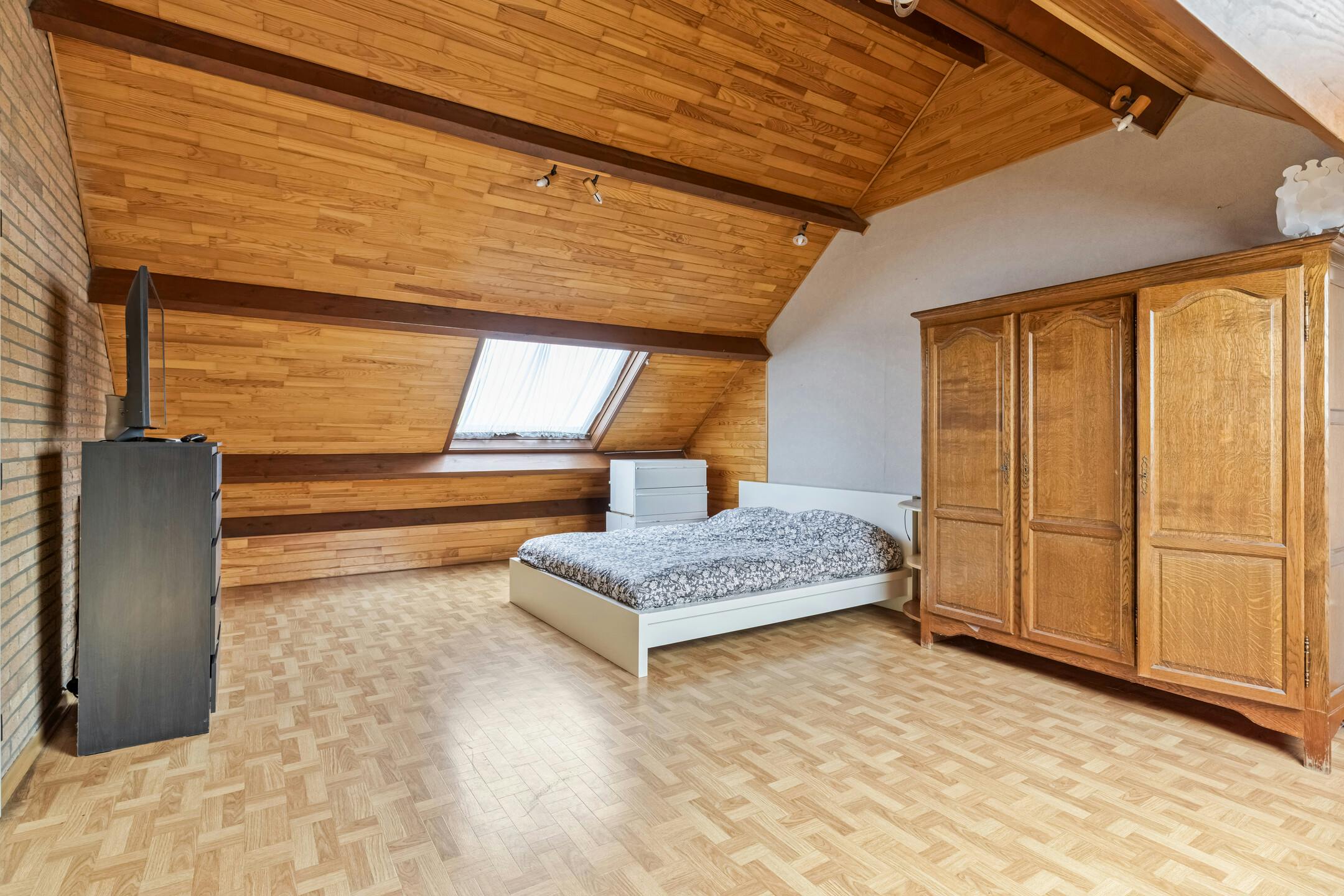 Ruime woning met 3 slaapkamers, garage en tuin in Berlare! foto 7