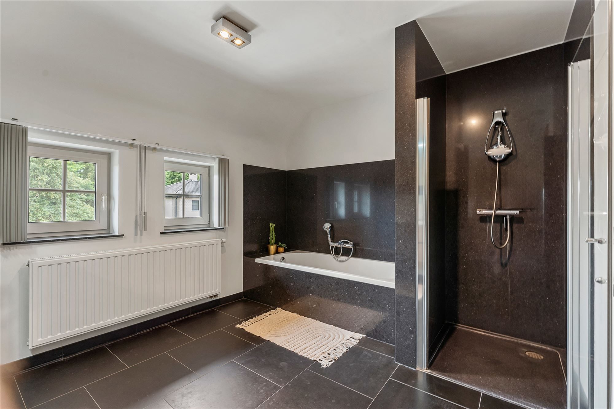 PERFECT ONDERHOUDEN EN INSTAPKLARE WONING MET 3 SLAAPKAMERS TE BEVERLO foto 17