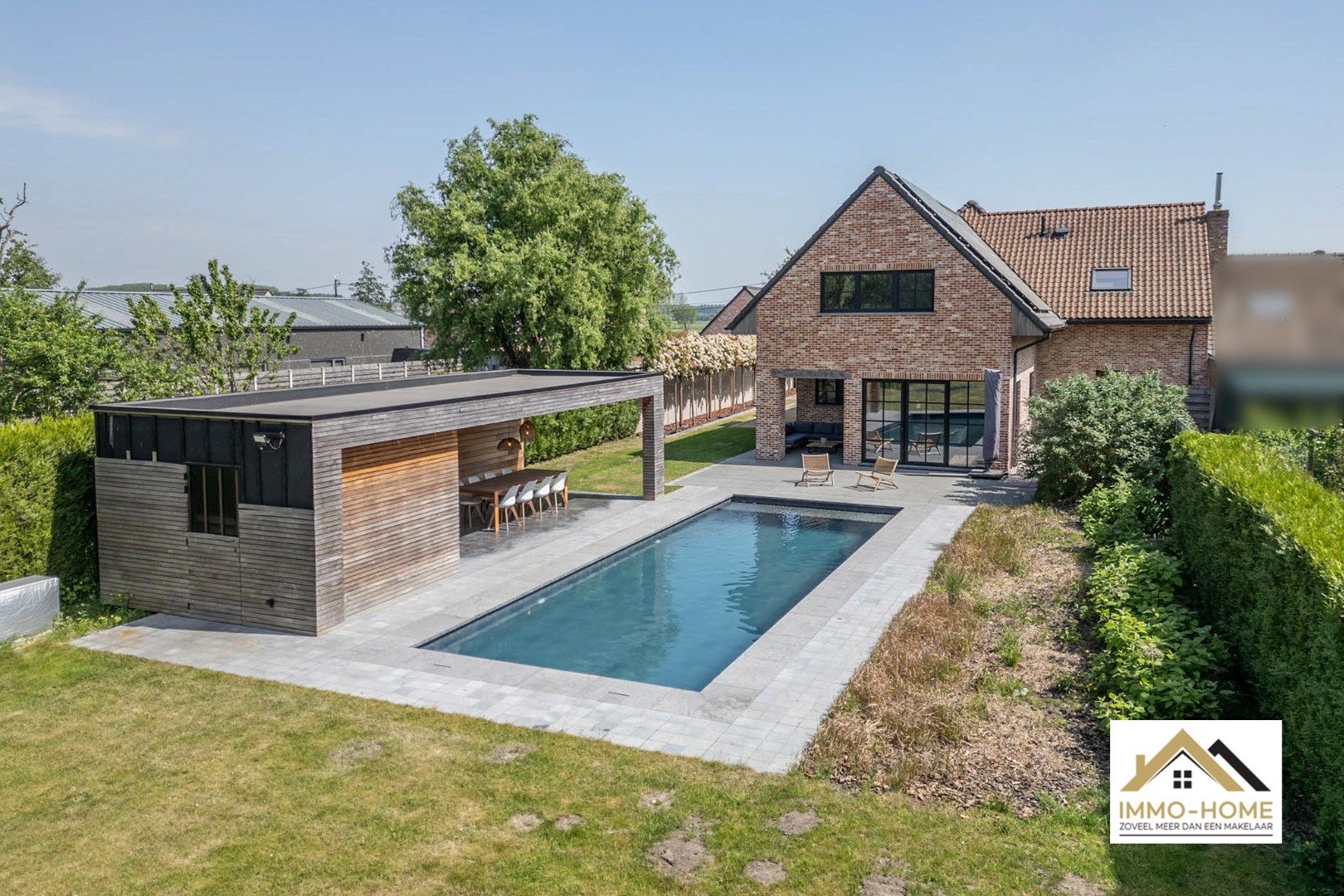 Prachtige hoogwaardige woning met zwembad!! foto {{pictureIndex}}