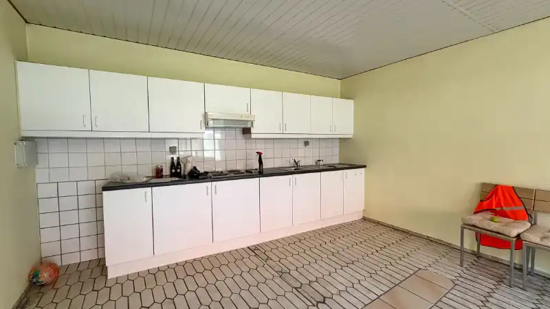 Opbrengsteigendom met 7 appartementen + ruime garage-magazijn 150m² foto 13