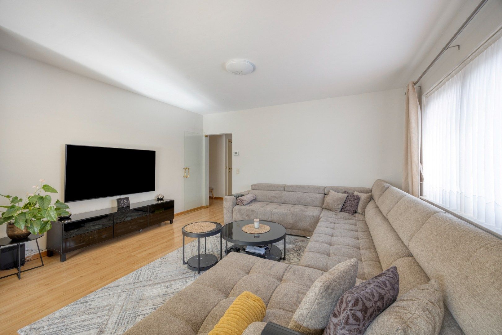 TE KOOP - Op zoek naar een energiezuinige en lichtrijke 2-slpk appartement in Merchtem? Welkom Home! foto 5