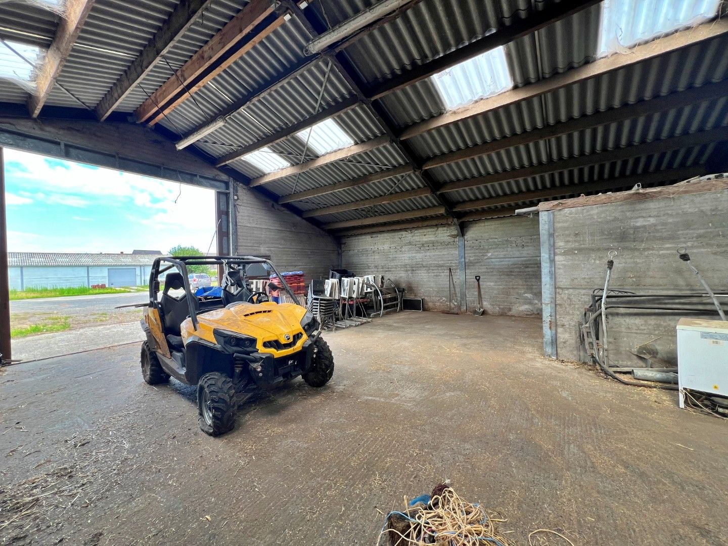 🏡 Te huur: Schuur/Stal/Opslagplaats – 365 m² – Lievegem + optioneel weide van circa 1 hectare groot foto 5