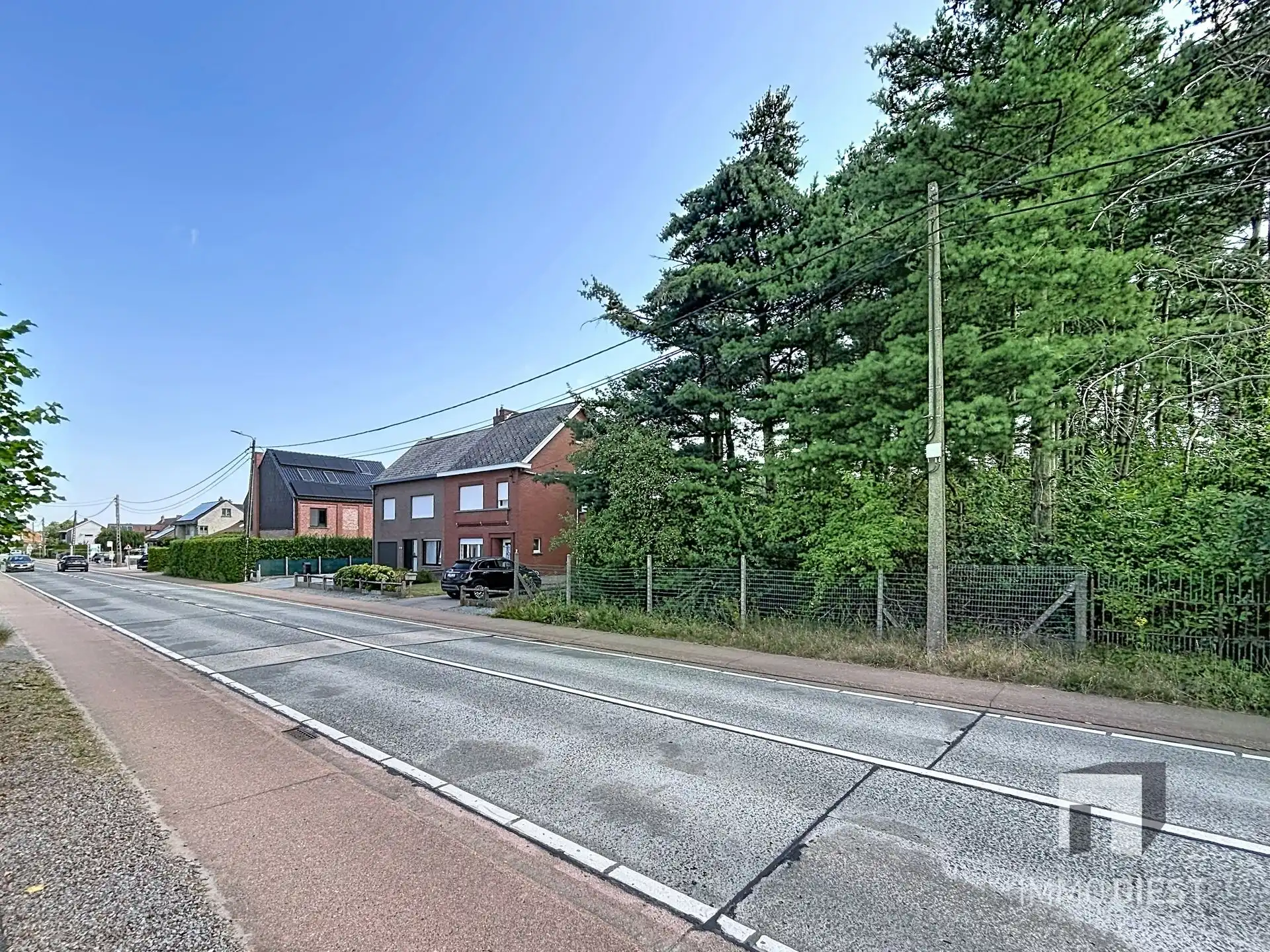 Perceel van 13a 62ca dat verkaveld mag worden naar 2 halfopen bebouwingen. foto 6
