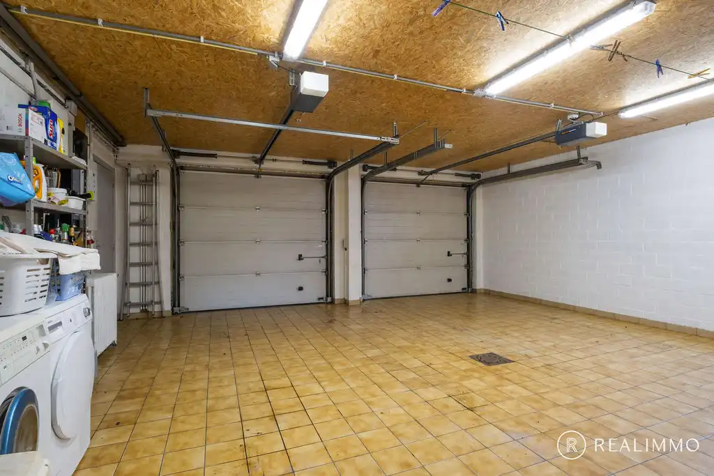 Ruime villa met 4 slaapkamers op ruim perceel met prachtige ligging! foto 27