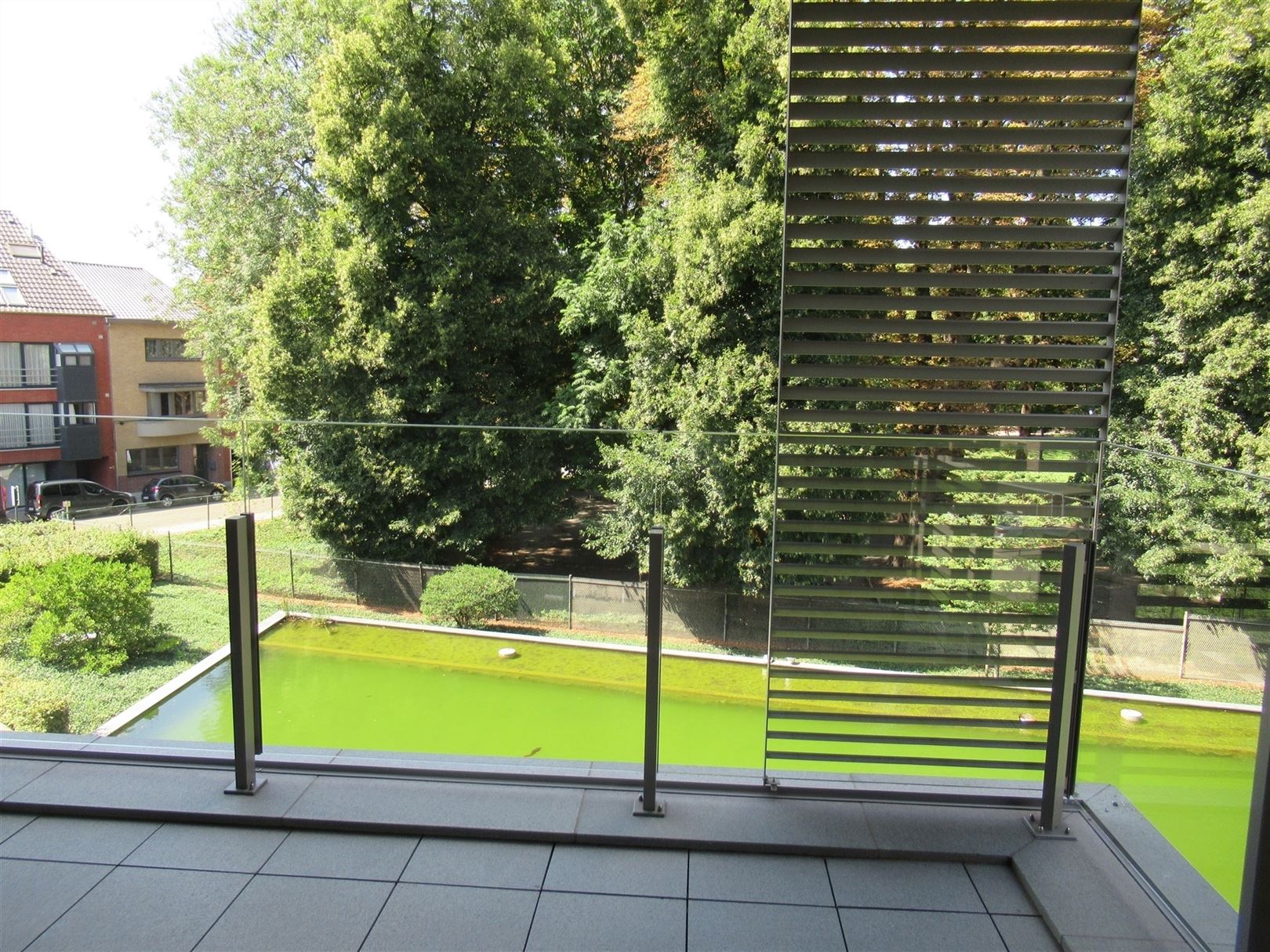 Appartement met 2 slpk's, terras en garage in centrum van Sint-Truiden. foto 9