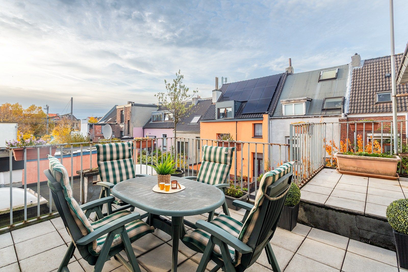 Op te frissen woning op top locatie  foto 23