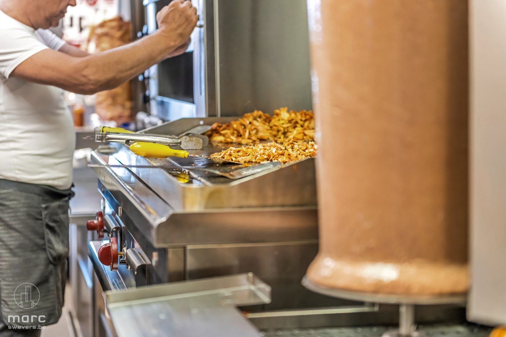 TOP kebabzaak met appartement in centrum Borgloon foto 9