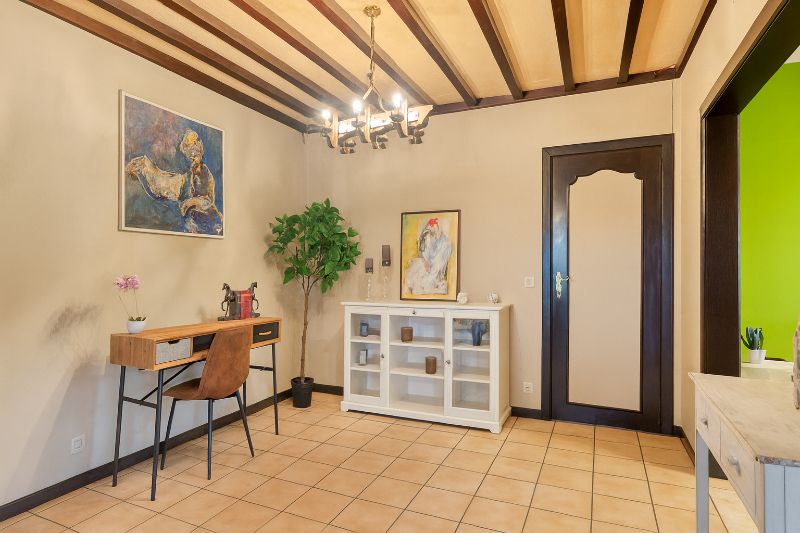 Ruime woning op 1061 m2! foto 4