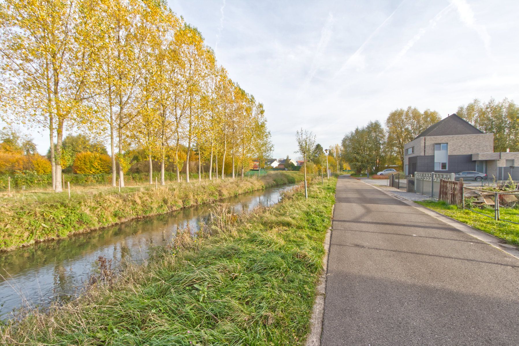 UNIEKE BOUWGROND voor potentieel 2 gesloten bebouwingen foto 7